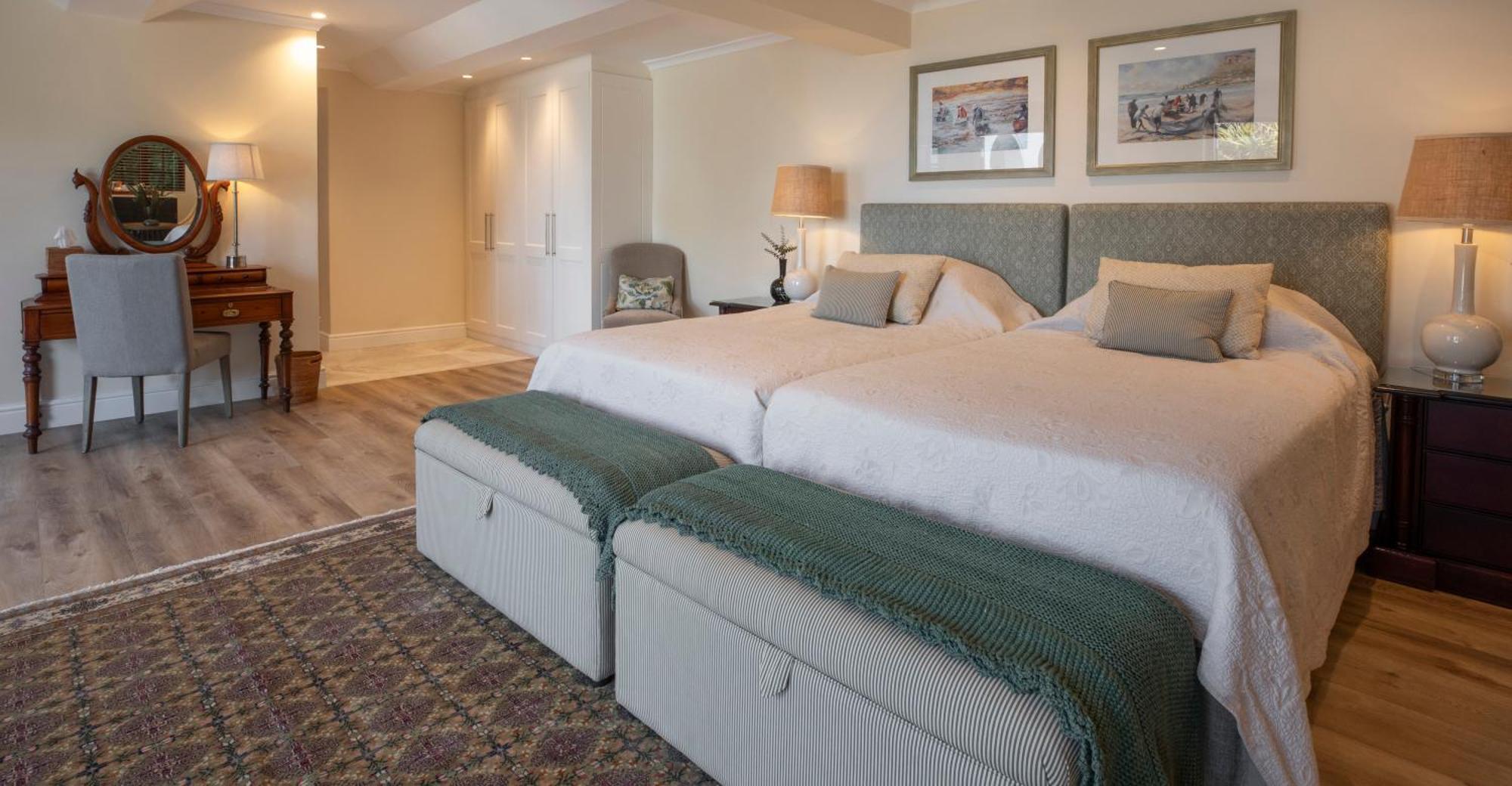 St James Guest Houses كالكباي المظهر الخارجي الصورة