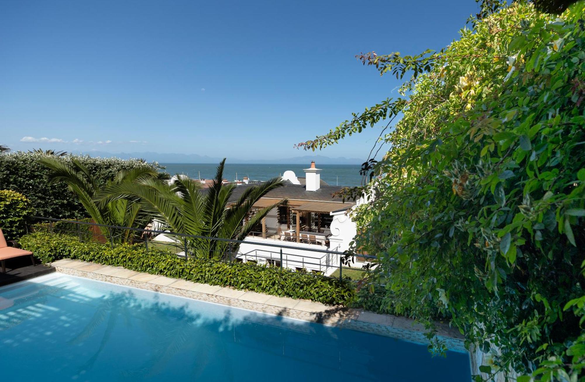 St James Guest Houses كالكباي المظهر الخارجي الصورة